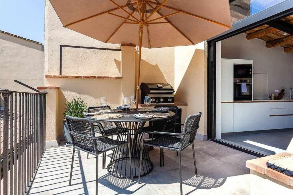 Velo Vern 3 Luxury Penthouse W Views Of City Wall Gerona Exterior foto