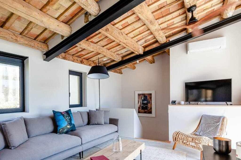 Velo Vern 3 Luxury Penthouse W Views Of City Wall Gerona Exterior foto