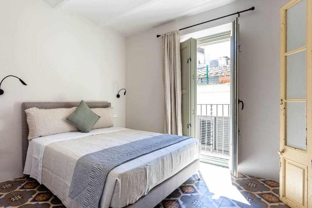 Velo Vern 3 Luxury Penthouse W Views Of City Wall Gerona Exterior foto
