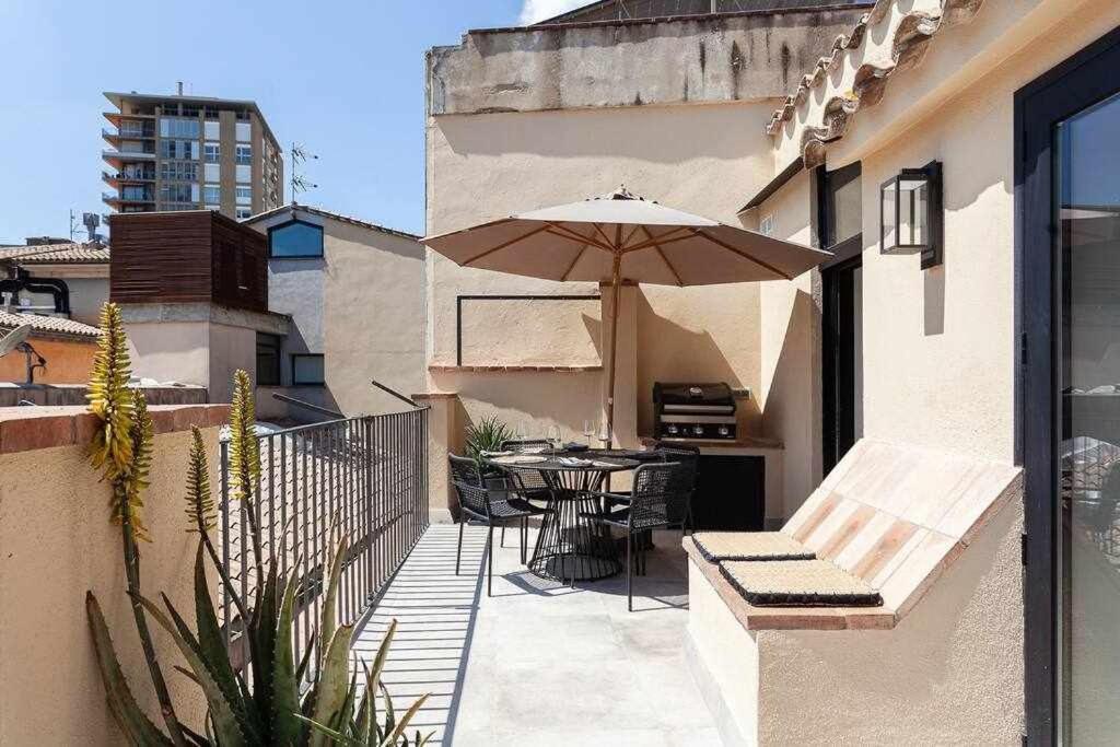 Velo Vern 3 Luxury Penthouse W Views Of City Wall Gerona Exterior foto