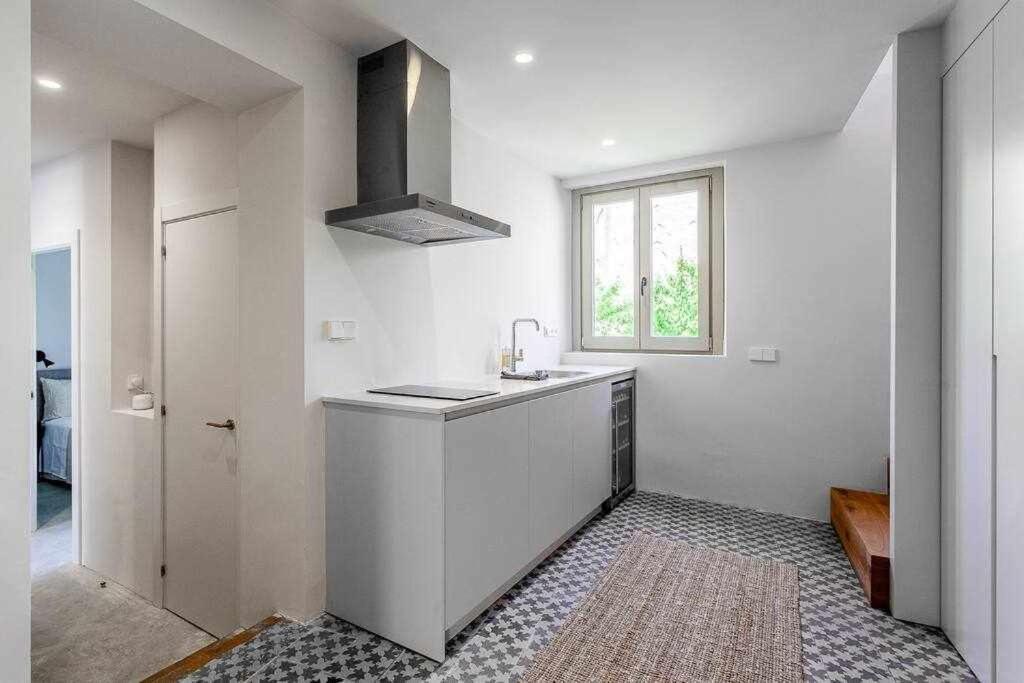 Velo Vern 3 Luxury Penthouse W Views Of City Wall Gerona Exterior foto