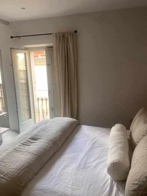 Velo Vern 3 Luxury Penthouse W Views Of City Wall Gerona Exterior foto